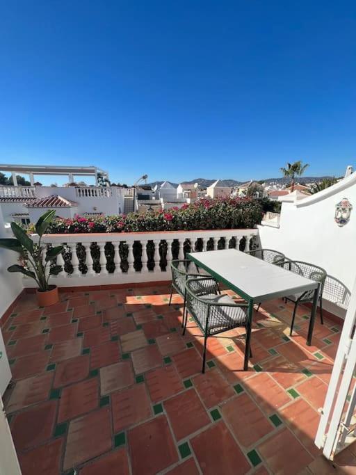Beautiful Views, Pool & Just 10min To The Ferienhaus *